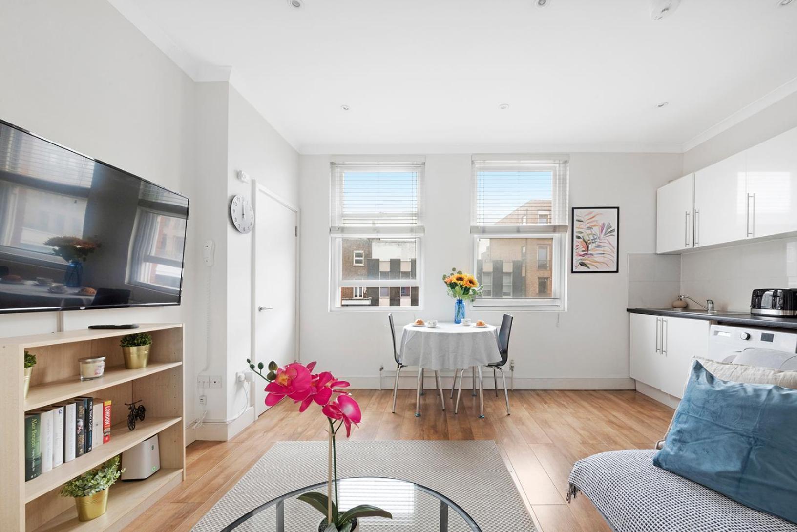 Family Friendly - Stylish Kentish Town Apartment London Bagian luar foto